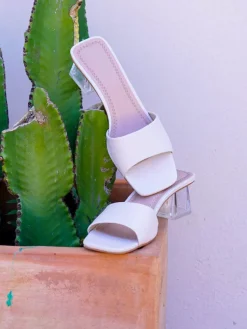 Zapatos De Fiesta|Street Style-Mariquita Trasquilá MULE TACON ANCHO Blancoroto